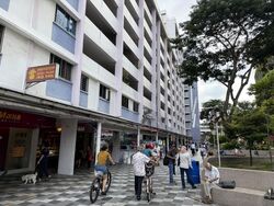 Bedok Town Centre (D16), Retail #523599911